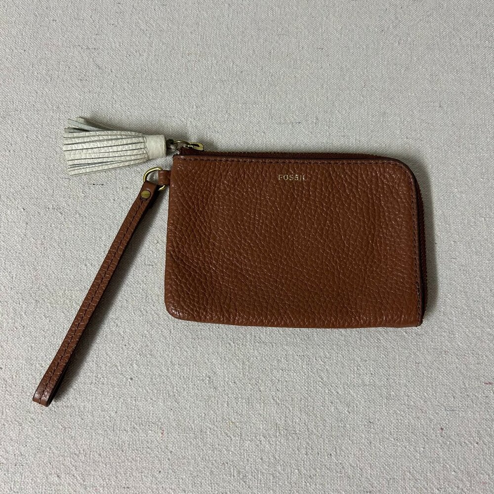 Fossil Tara Wristlet Brown Pebbled Leather